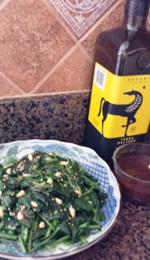 涼拌菜地瓜葉料理食譜-涼拌菜地瓜葉做法:健康料理涼拌地瓜葉營養又排毒!