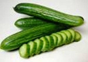 小黃瓜 小黃瓜安全料理關鍵:小黃瓜營養價值高,小黃瓜處理得宜安心食用。