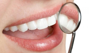 如何讓牙齒黃變白&amp;美白牙齒-牙齒美白方法,兩分鐘美白牙齒讓牙齒變白!