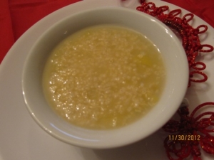 玉米小米養生粥料理食譜-養生玉米小米粥做法:玉米小米粥是養胃清腸黃金搭檔!