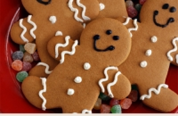 薑餅人手工餅乾食譜-自製聖誕薑餅人做法:薑餅人增添聖誕節日氣氛!