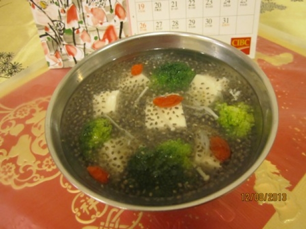 奇異子豆腐養生湯食譜做法-輕食奇異子豆腐湯料理營養又低熱量,為闔家健康把關！