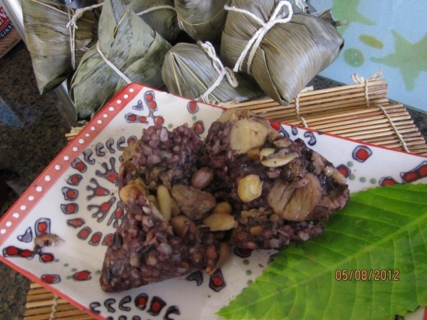 粽子食譜：養生黑穀米粽子做法，健康養生又美味黑穀米粽子料理製作秘訣。