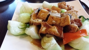 素食香煎豆腐料理食譜-美味香煎豆腐做法料理:香煎豆腐滑嫩秘訣分享!