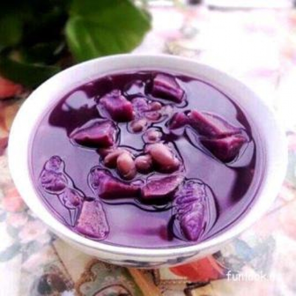坐月子餐紫薯紅豆湯食譜-產婦紫薯紅豆湯做月子餐料理含葉酸有催乳的功效!