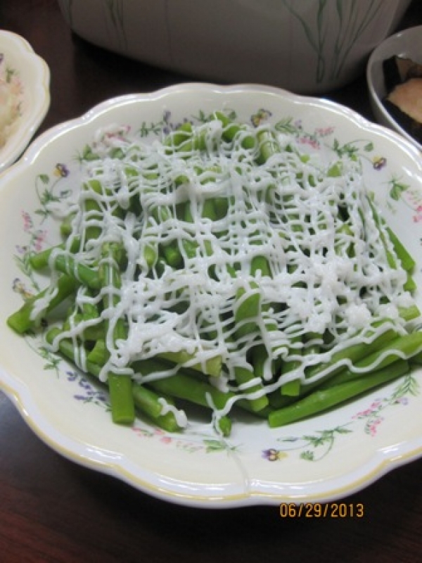 蘆筍沙拉年菜食譜-自製蘆筍沙拉年菜料理:美味蘆筍沙拉做法清爽可口!