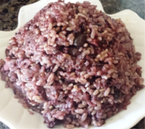 坐月子餐十穀米飯食譜-做月子餐十穀米飯做法:產婦十穀米營養素吃出健康