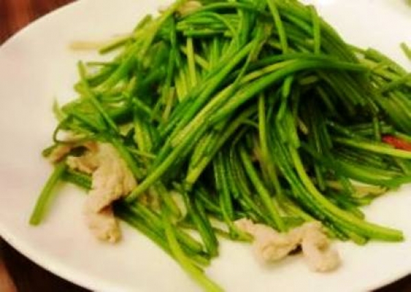 水蓮菜/野蓮-水蓮菜的營養與功效:水蓮菜富含維生素B12防治肝硬化!