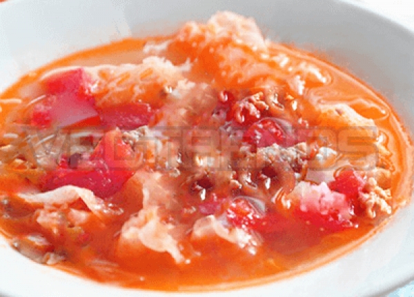 番茄銀耳蛋花湯營養價值豐富！喝番茄銀耳蛋花鹹湯，一定要這樣煮，才能讓食材的營養真正釋放！